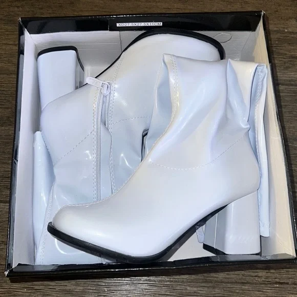 White Gogo Boots with Zipper